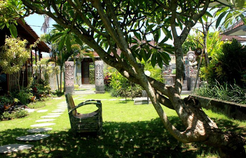 Swan House Canggu Hotel Exterior photo